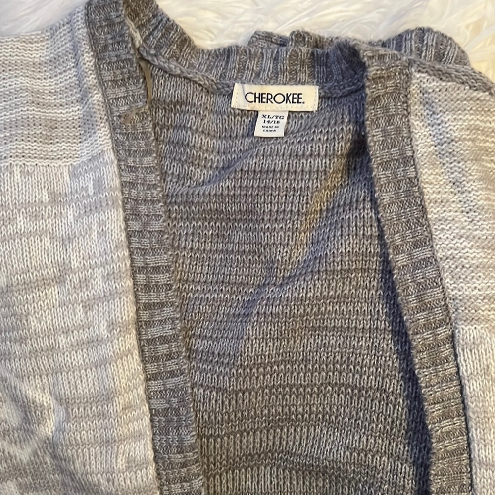 Gray & white sweater/ shawl